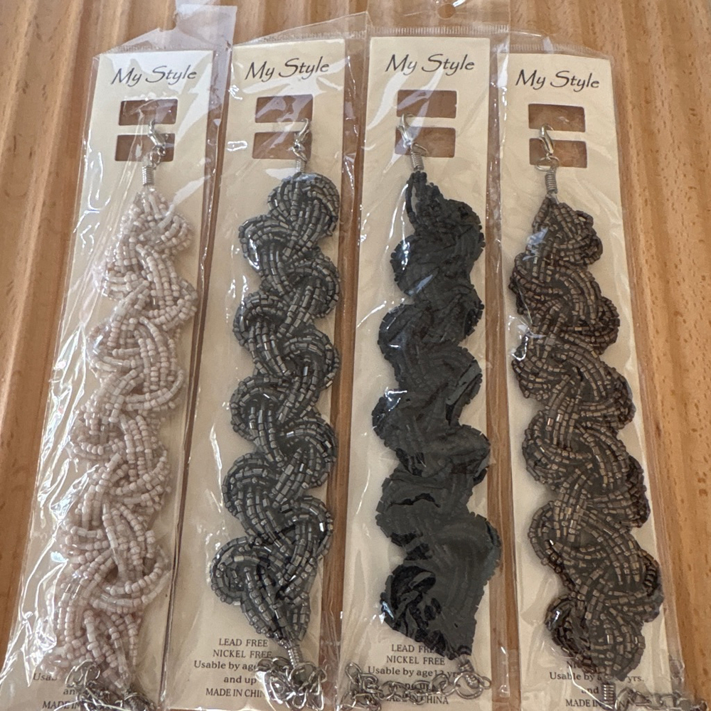 Lot of 4 My Style Beaded Bracelets One Size Black Brown Gray Beige